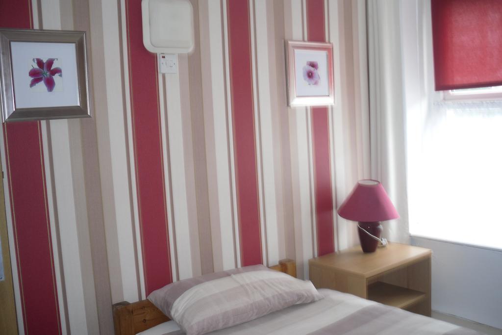 Llanion Lodge Saint Florence Esterno foto